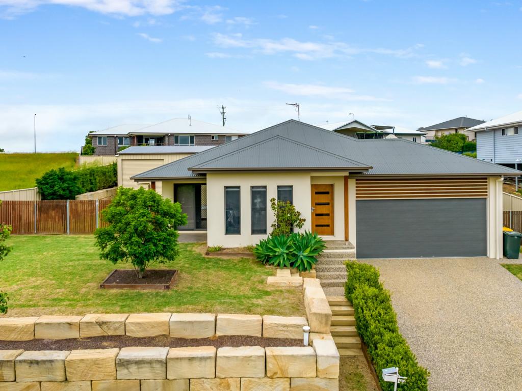 5 Lookout Pl, Rosenthal Heights, QLD 4370