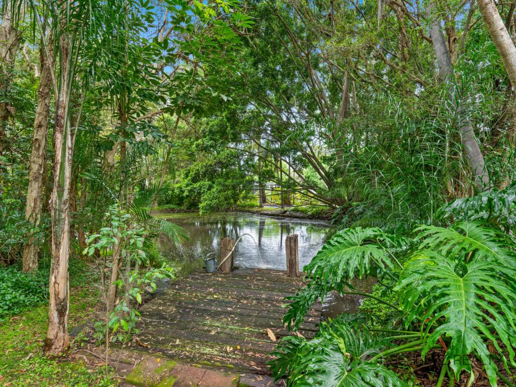 4 Kim Anne Ct, Bahrs Scrub, QLD 4207