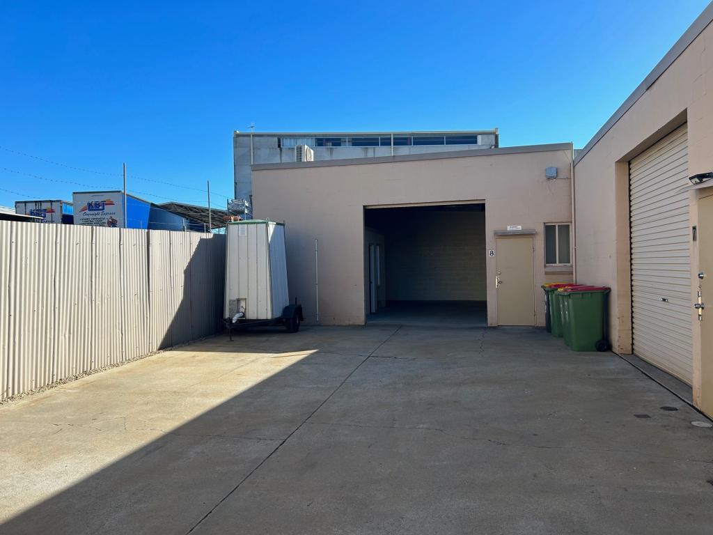 8/77 Thurralilly St, Queanbeyan East, NSW 2620