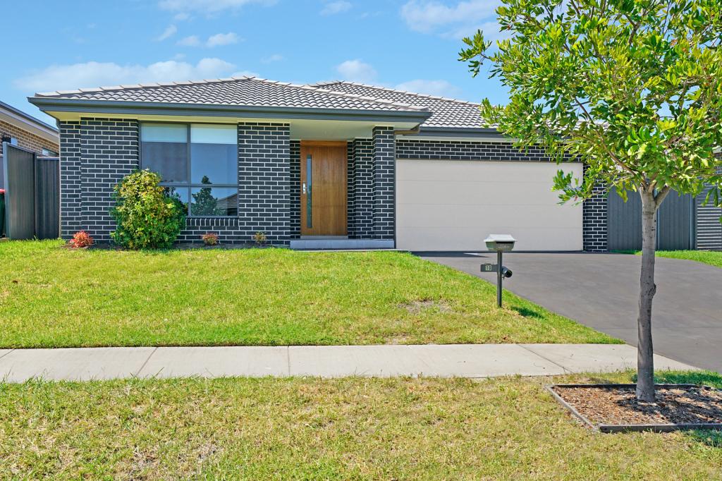 10 Galileo St, Gregory Hills, NSW 2557