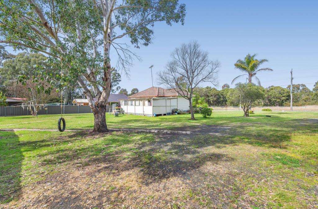 75 Walker Pde, Riverstone, NSW 2765