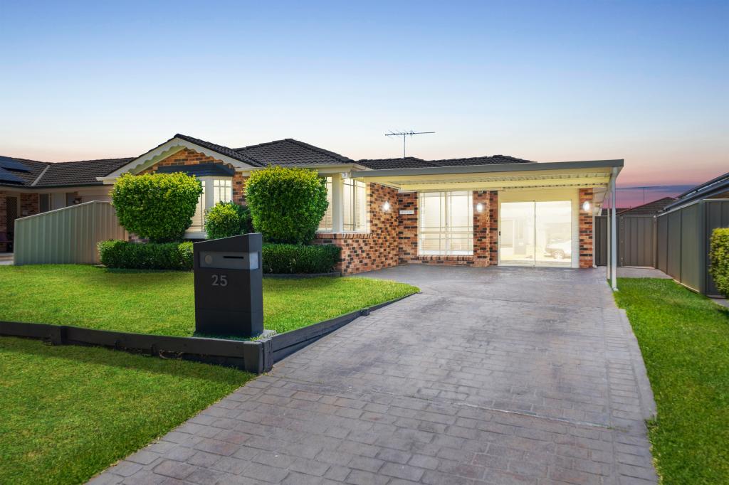25 PAGANINI CRES, CLAREMONT MEADOWS, NSW 2747
