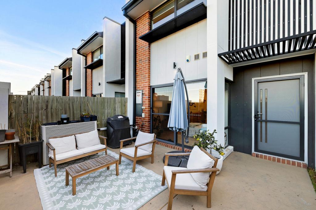 29/363 Mirrabei Dr, Moncrieff, ACT 2914