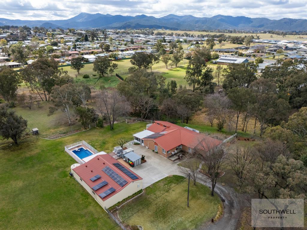 11 Gill St, Kootingal, NSW 2352