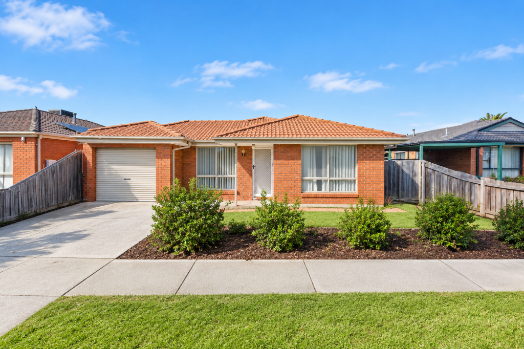 35 Sandover Dr, Roxburgh Park, VIC 3064