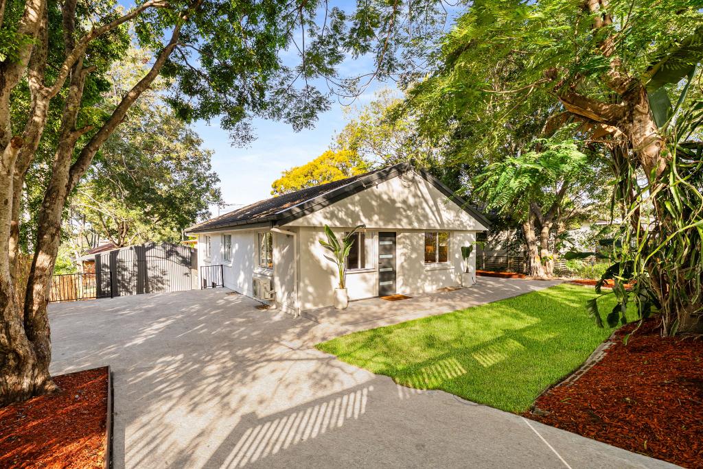 9 Skyline Dr, Kingston, QLD 4114