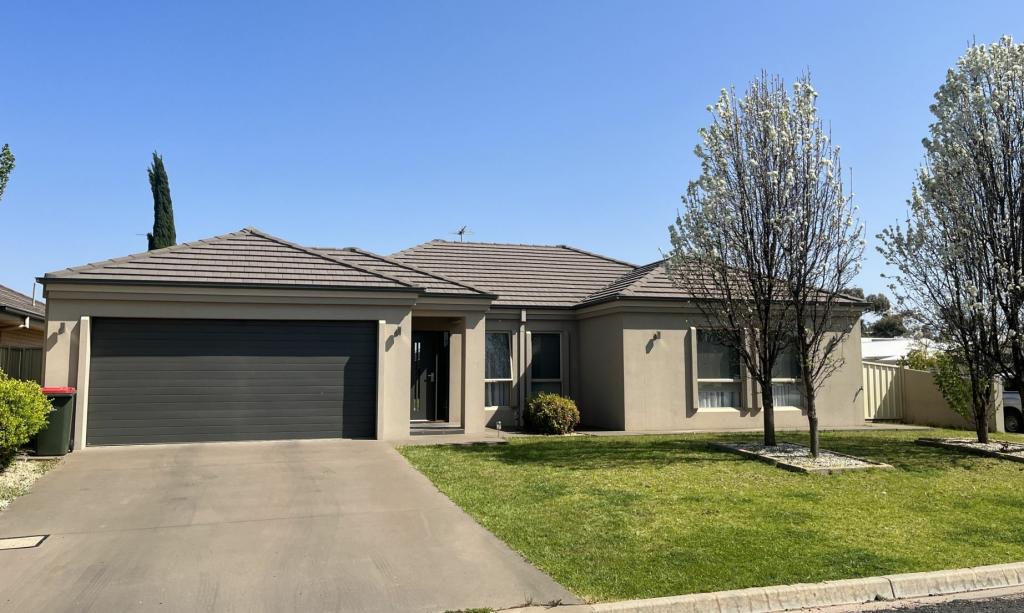 40 CALABRIA RD, GRIFFITH, NSW 2680