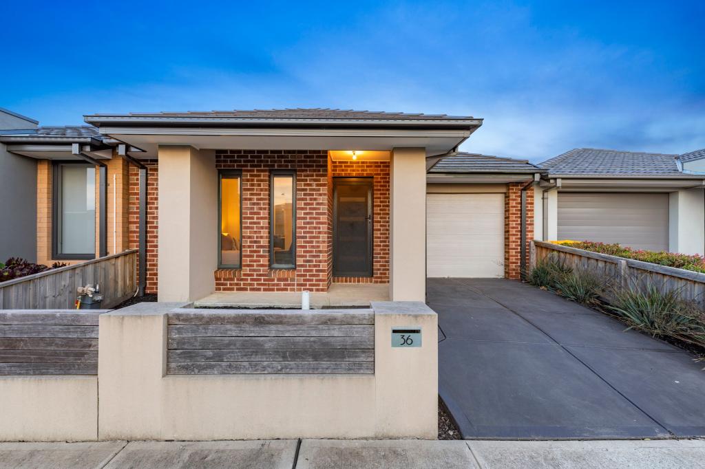 36 Hunt Way, Pakenham, VIC 3810