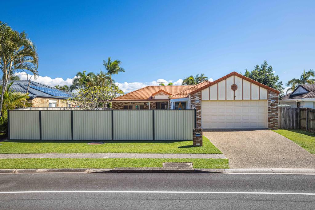 111 AVON AVE, BANKSIA BEACH, QLD 4507