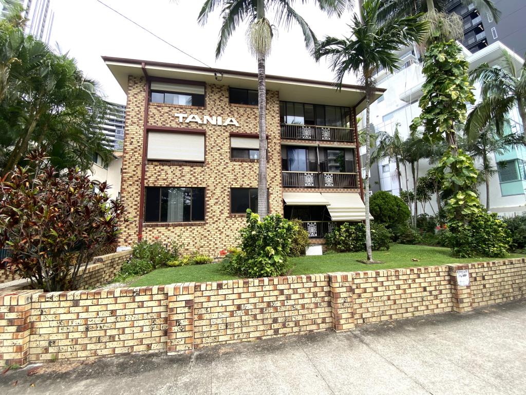 6/118 SURF PDE, BROADBEACH, QLD 4218