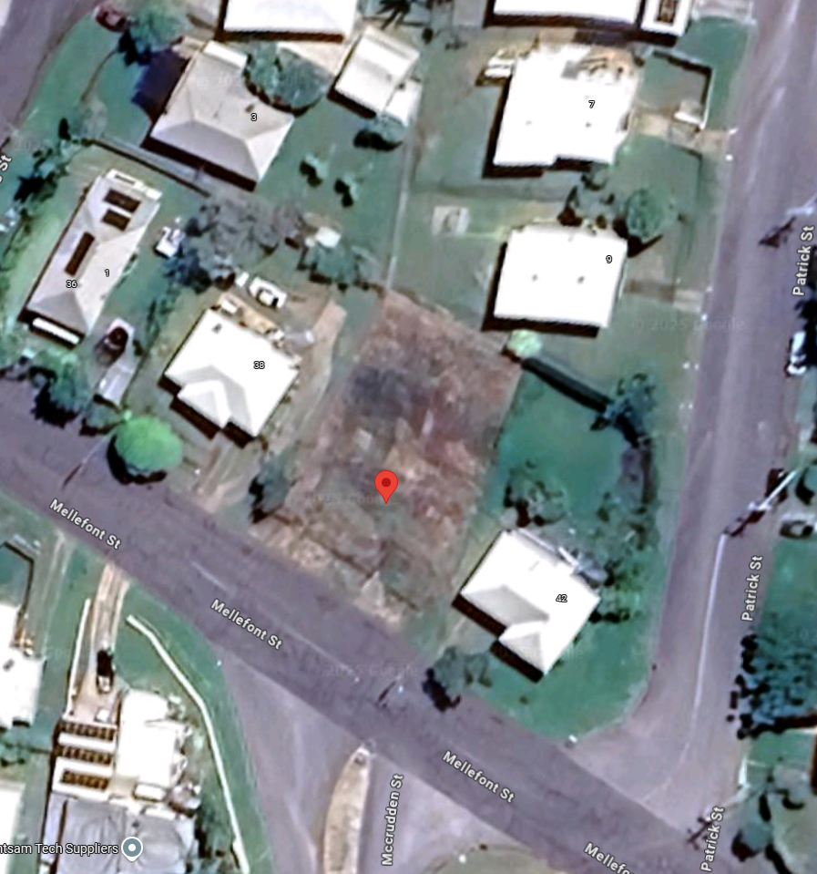 40 Mellefont St, West Gladstone, QLD 4680