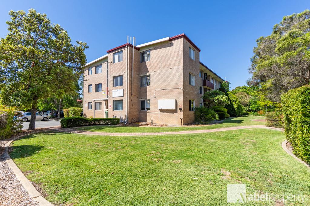 32/85 HERDSMAN PDE, WEMBLEY, WA 6014