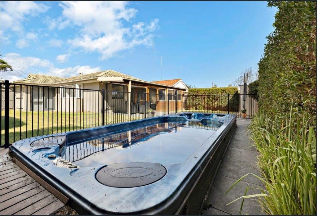 5 Chaucer Ave, Frankston, VIC 3199