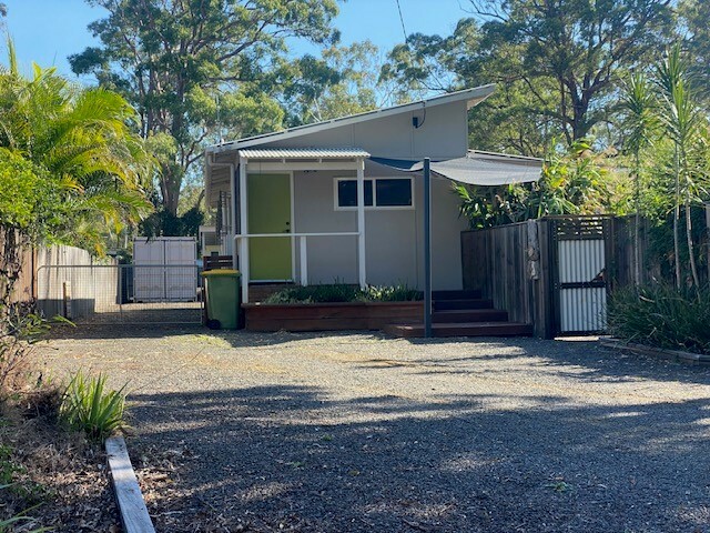 13 Kevin St, Macleay Island, QLD 4184