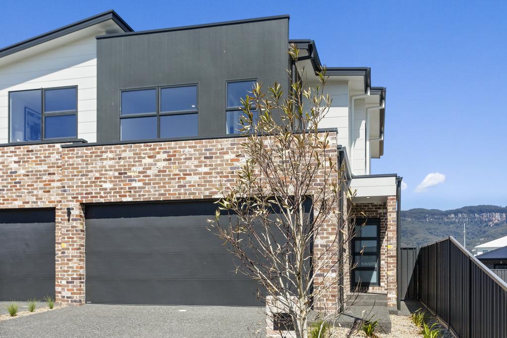 4 Angus St, Tullimbar, NSW 2527