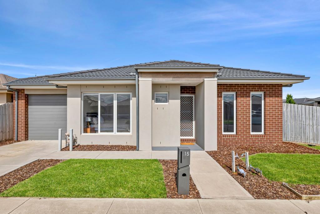 15 FALCON ST, ARMSTRONG CREEK, VIC 3217