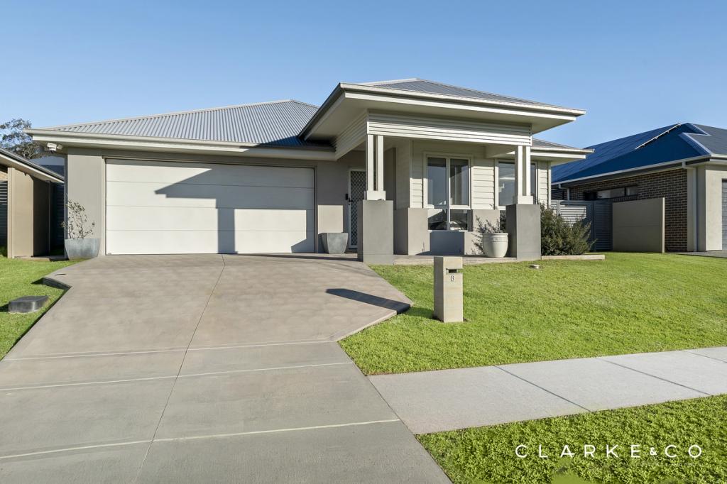 8 CASSIDY CRES, NORTH ROTHBURY, NSW 2335
