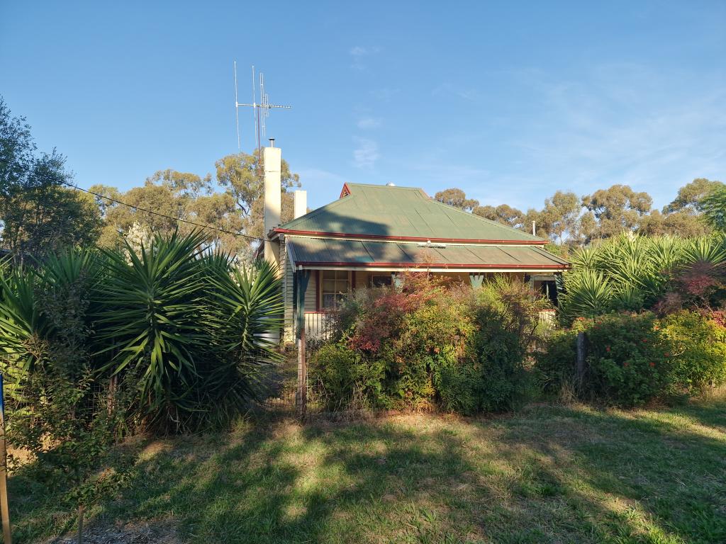 54 SIMMIE ST, ELMORE, VIC 3558