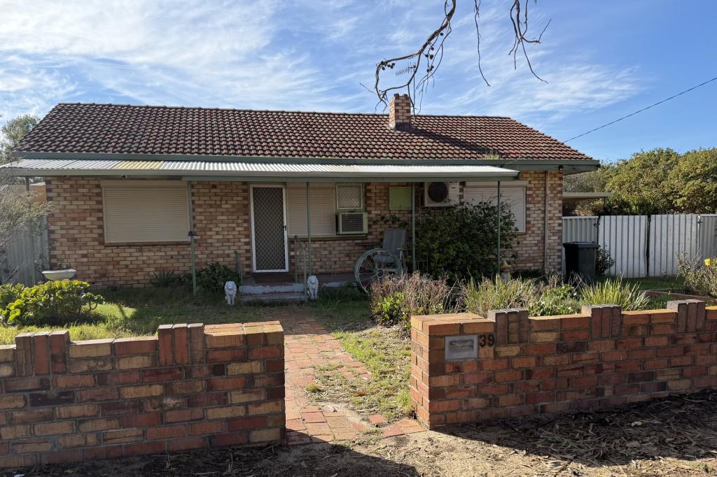 39 Conroy St, Katanning, WA 6317