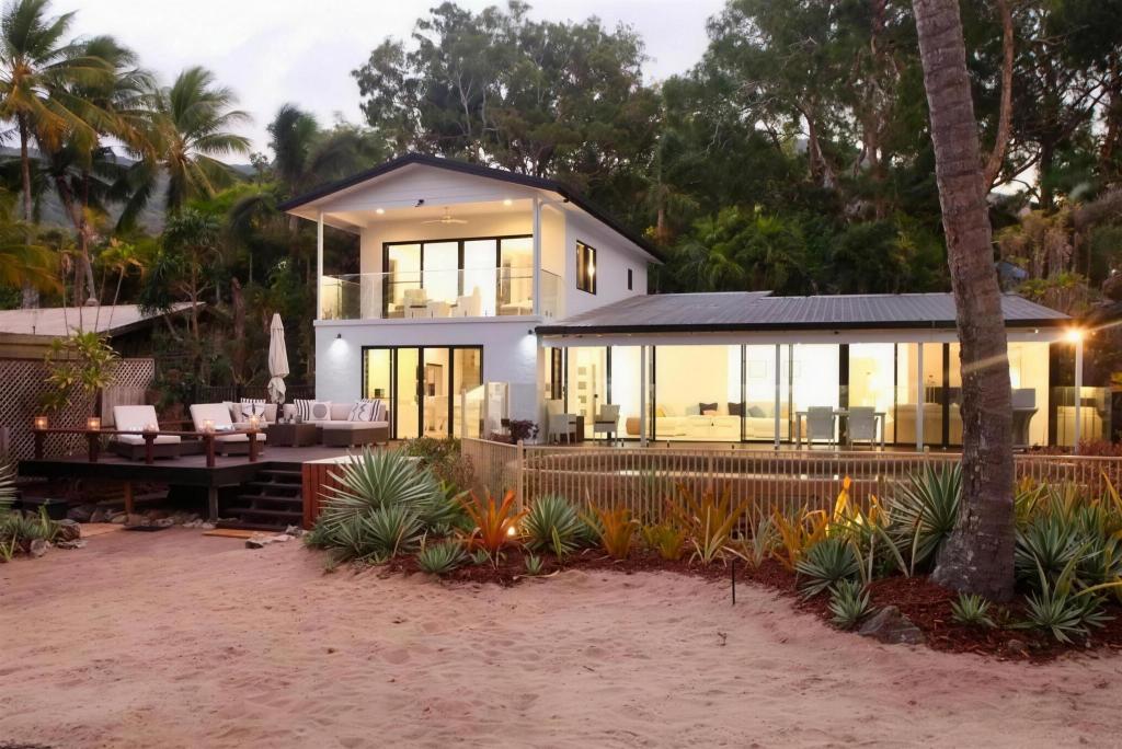 19 Oak St, Oak Beach, QLD 4877