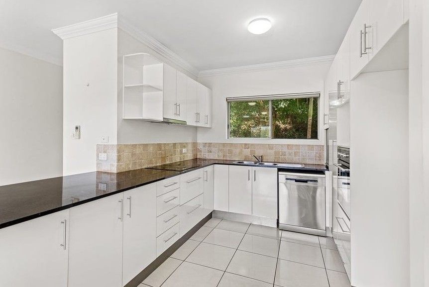 4/3 Deloraine Cl, Cannonvale, QLD 4802