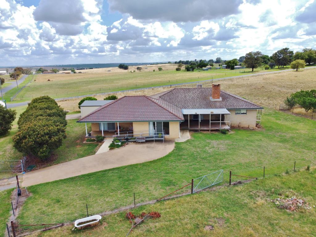 58 Saleyards Rd, Harden, NSW 2587