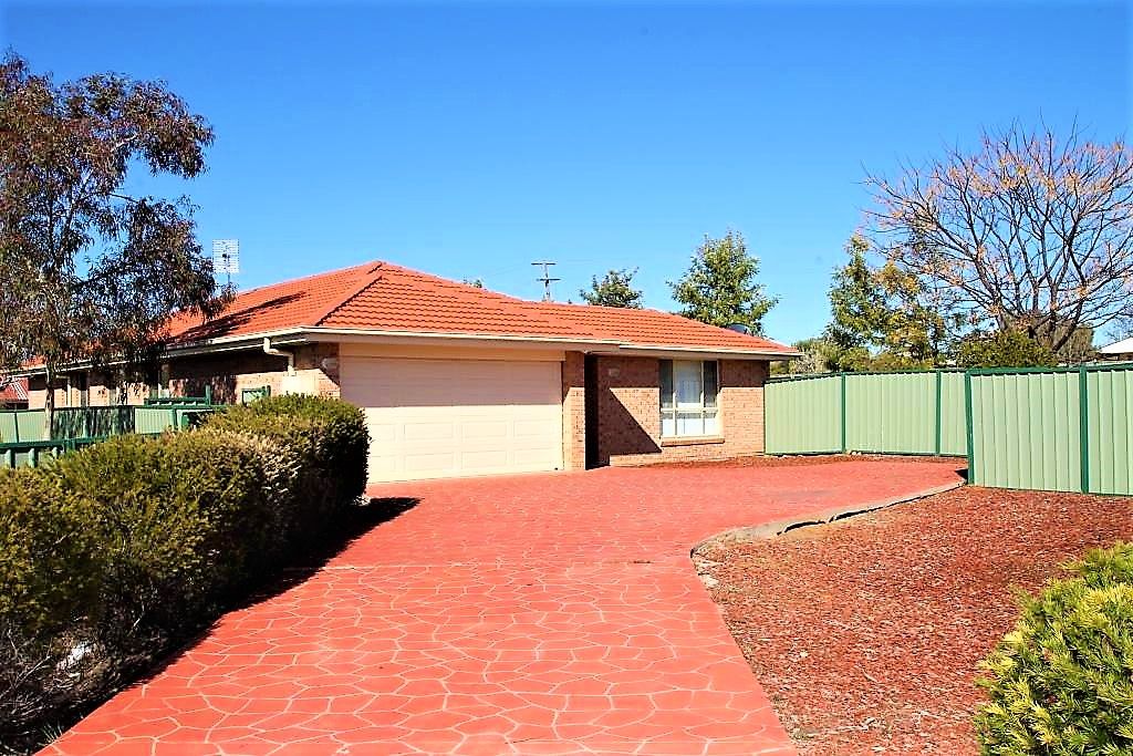 24 Morning View Cl, Quirindi, NSW 2343