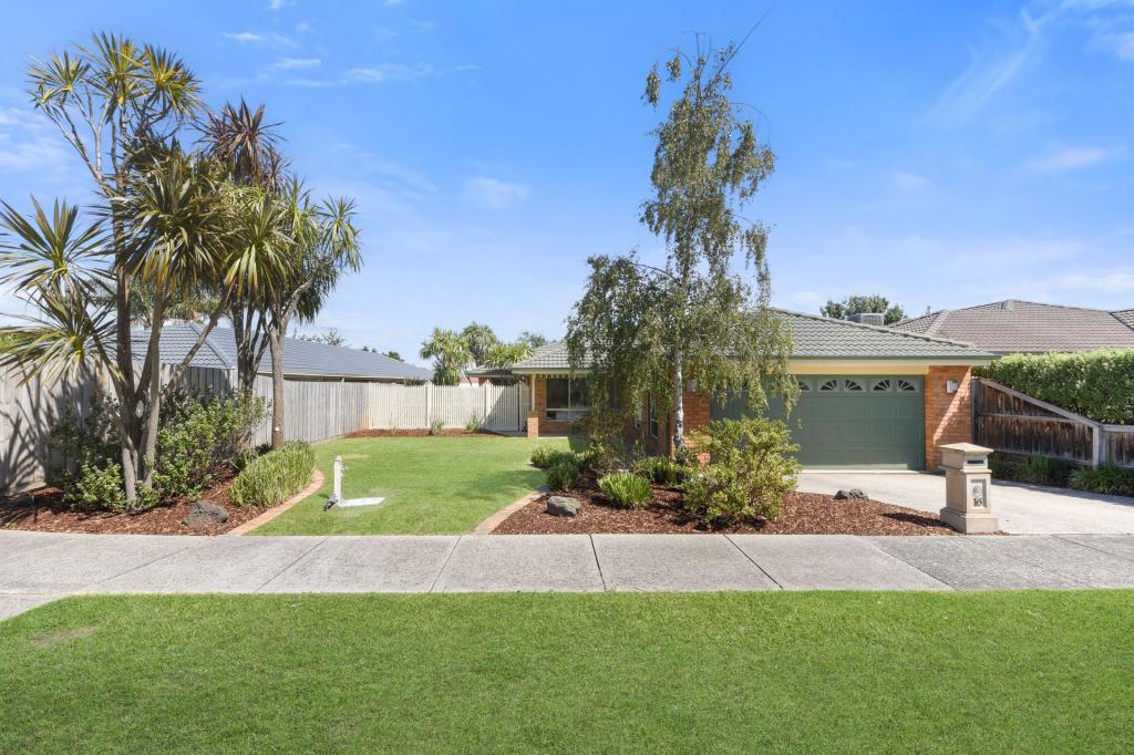 16 Earlsfield Dr, Berwick, VIC 3806