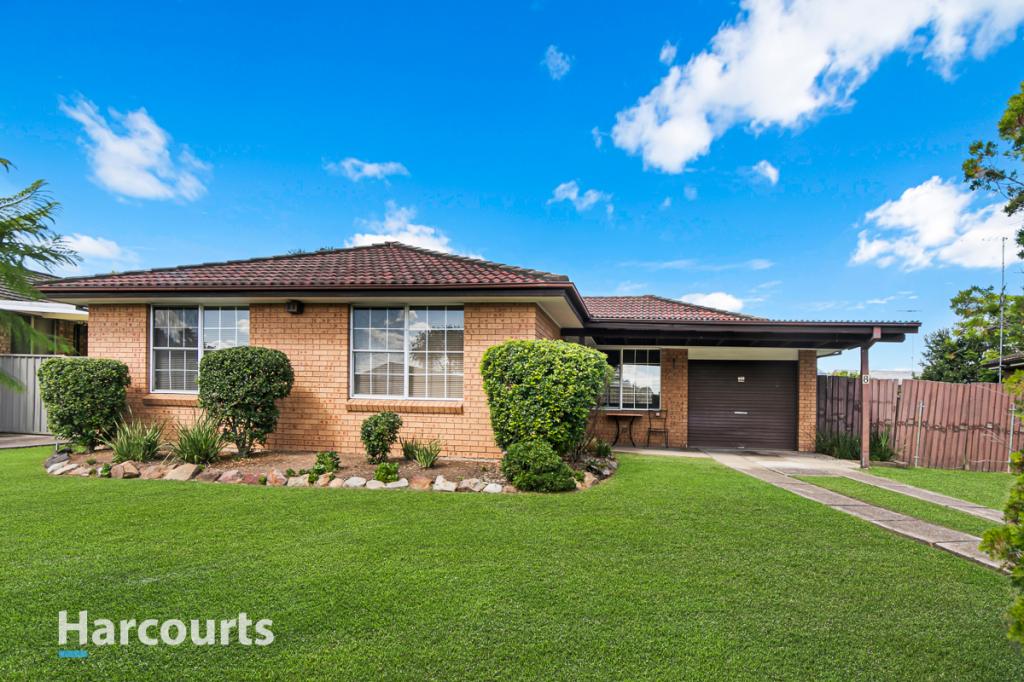 8 Solander Dr, St Clair, NSW 2759