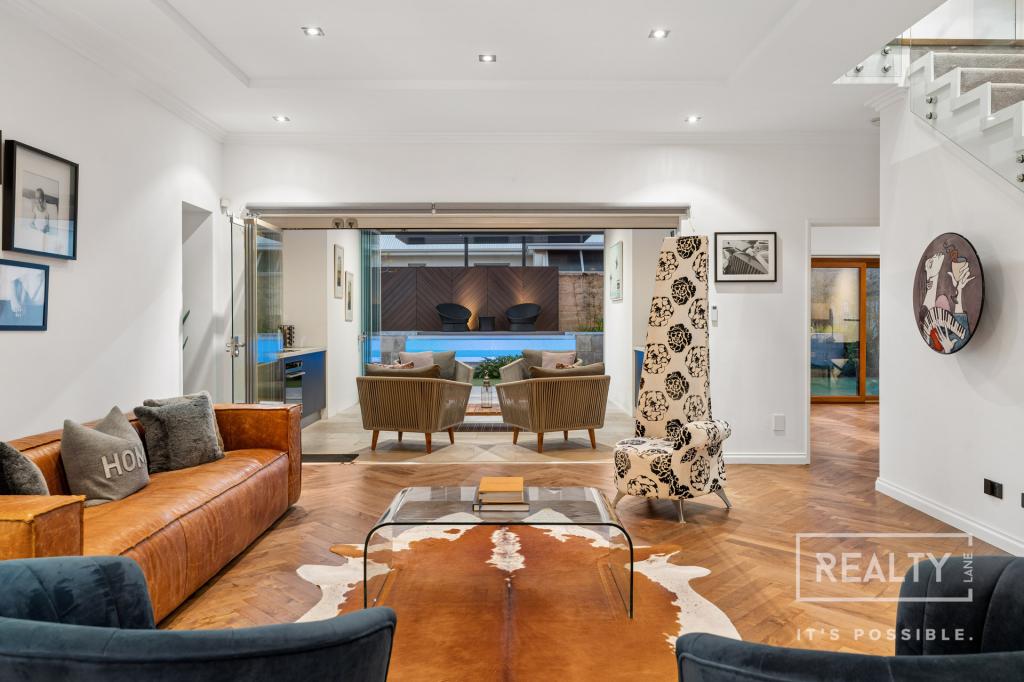 27 Tenerife Bvd, Hillarys, WA 6025