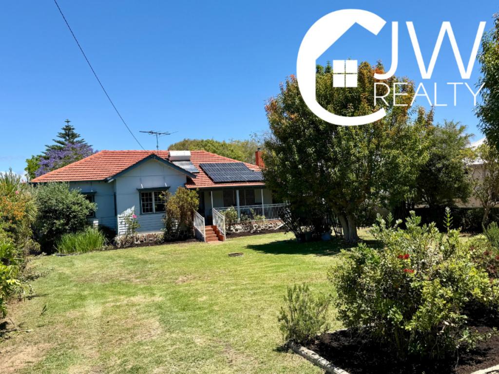 32 Fairbairn Rd, Busselton, WA 6280