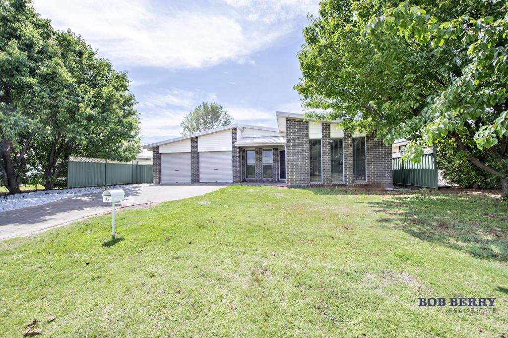 36 Dunheved Cir, Dubbo, NSW 2830