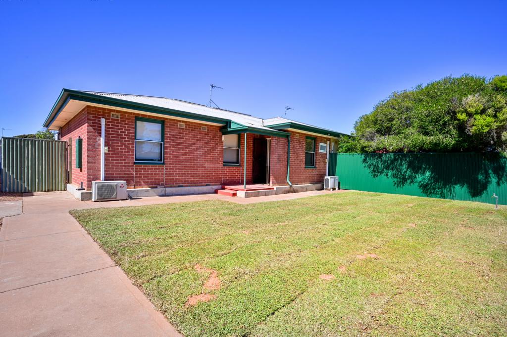 8 TAYLOR ST, WHYALLA STUART, SA 5608
