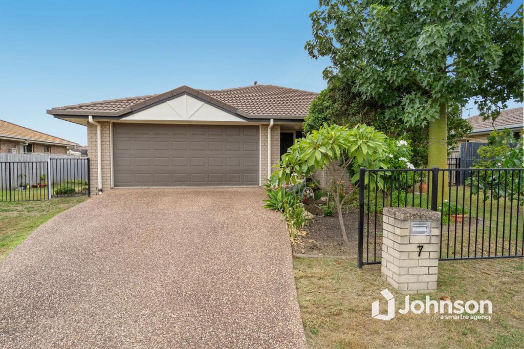 7 Mcinnes St, Lowood, QLD 4311