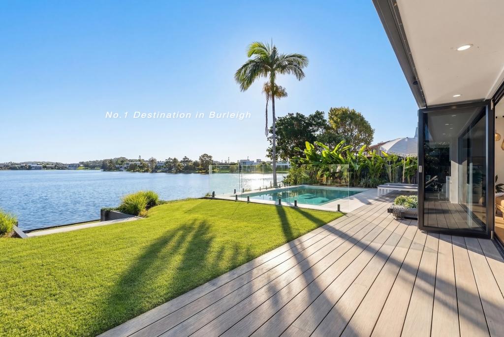 31 Kingfisher Cres, Burleigh Waters, QLD 4220
