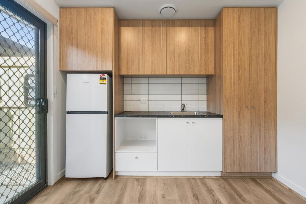 2/25 Jacana Ave, Frankston, VIC 3199