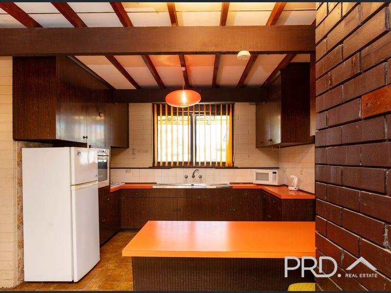 26 Avoca St, Dareton, NSW 2717