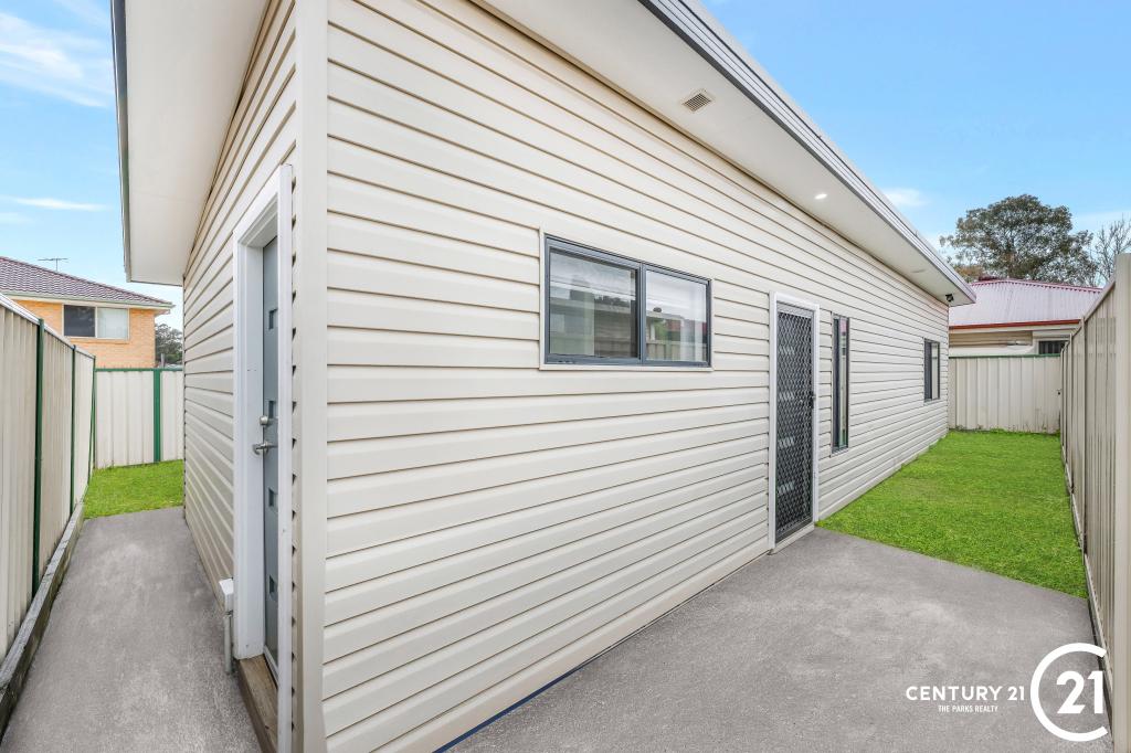 56a Tuncurry St, Bossley Park, NSW 2176