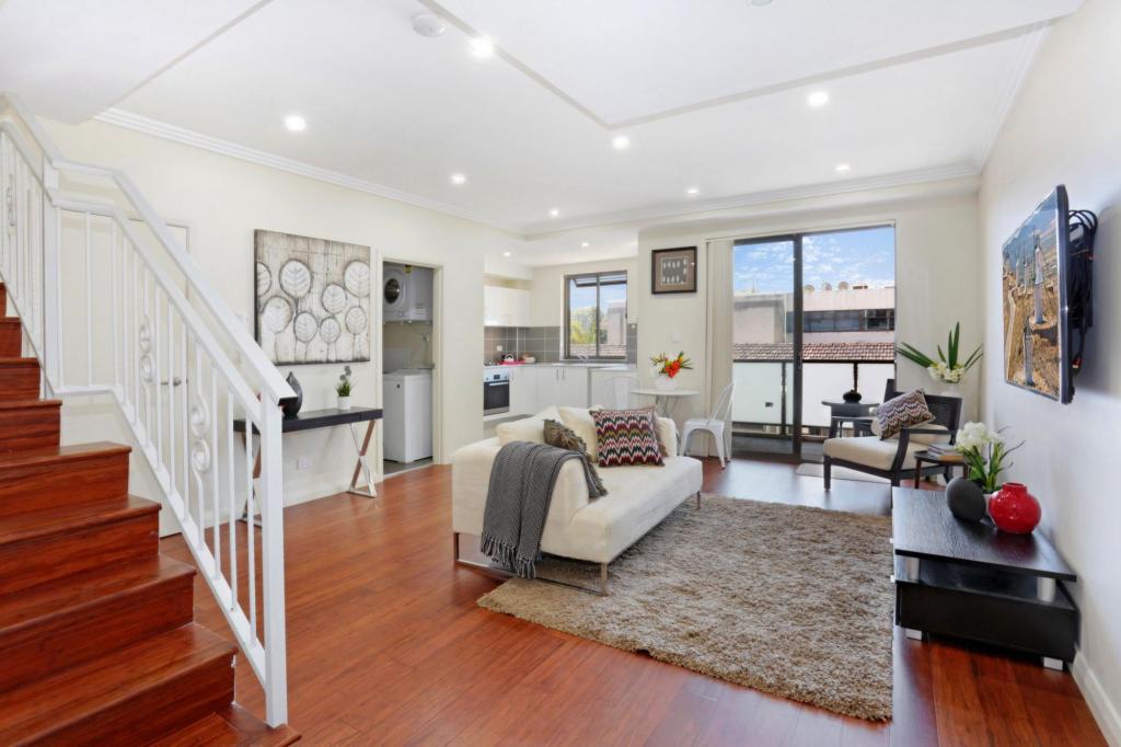 8/15 Burwood Rd, Burwood, NSW 2134