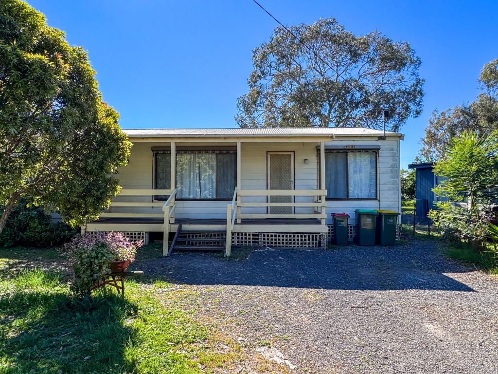 11 Churchill Dr, Cowes, VIC 3922