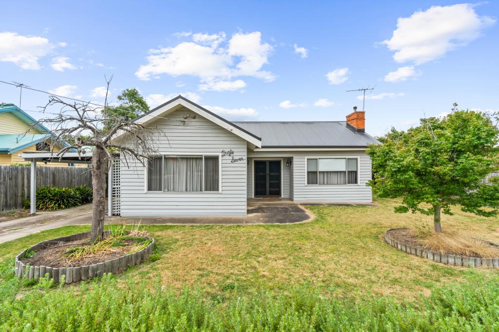 37 Powerscourt St, Maffra, VIC 3860