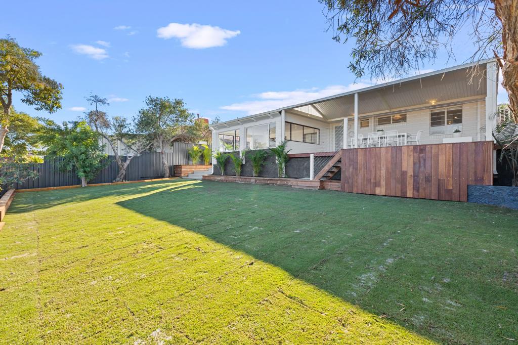 11 Centaur St, Kallaroo, WA 6025