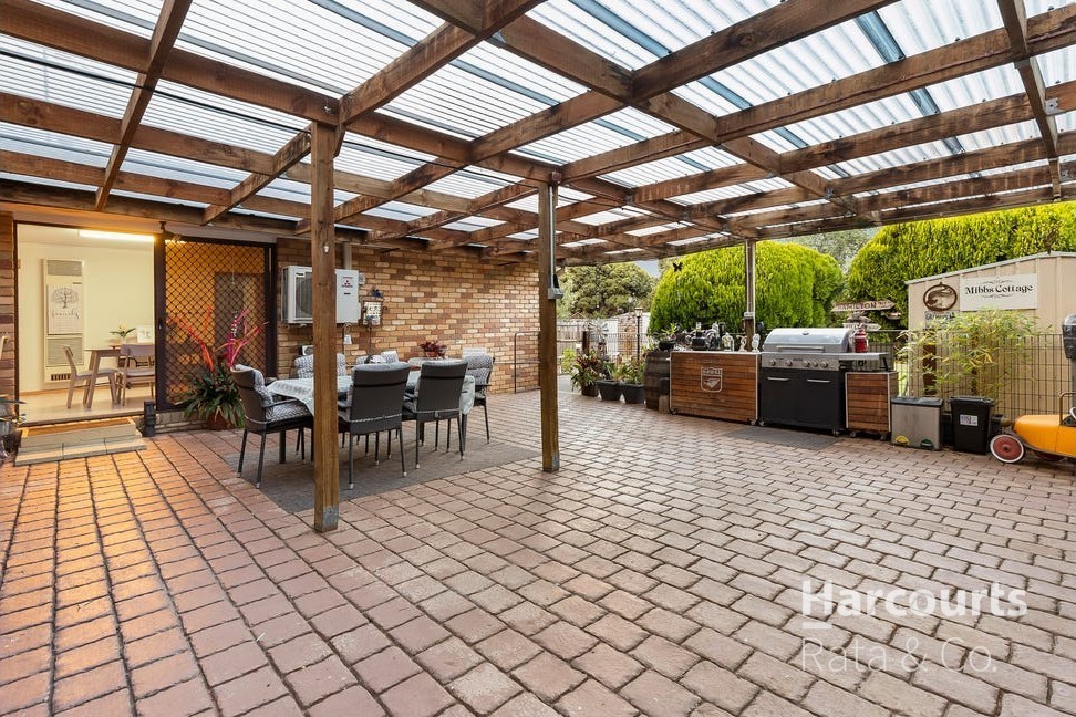 11 Sparkford Rd, Craigieburn, VIC 3064