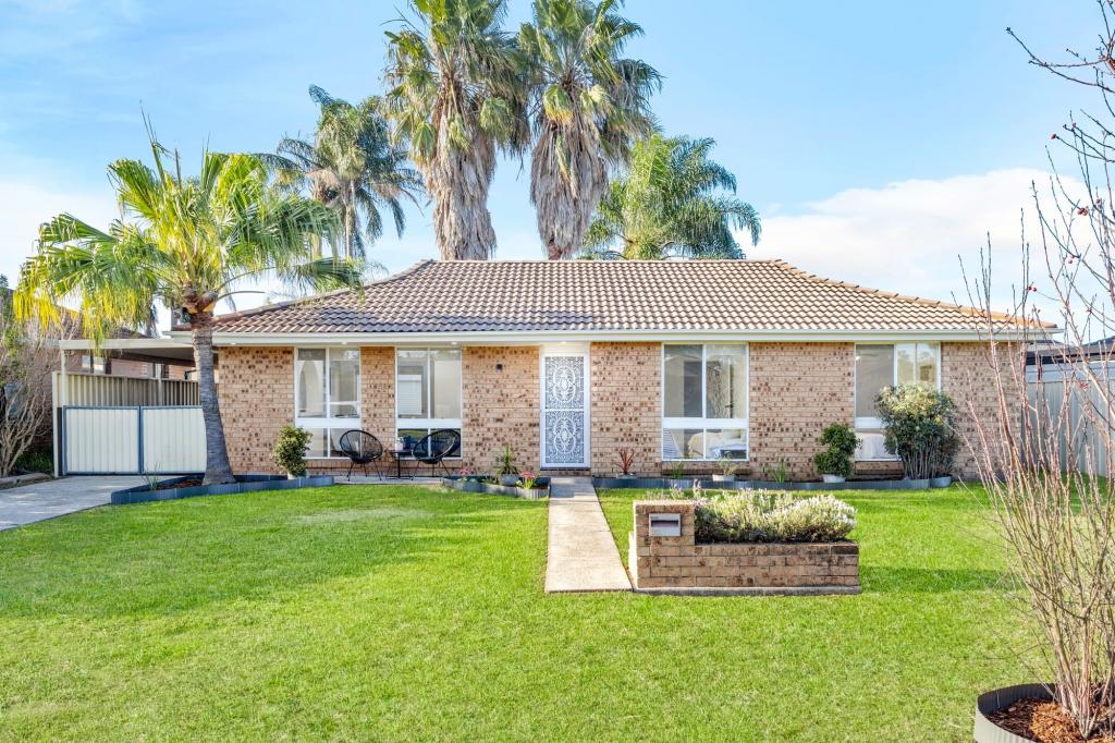 15 Mistletoe Ave, Claremont Meadows, NSW 2747