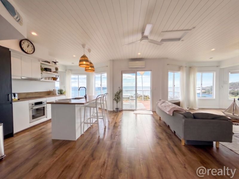 16 TRITON ST, TANGALOOMA, QLD 4025