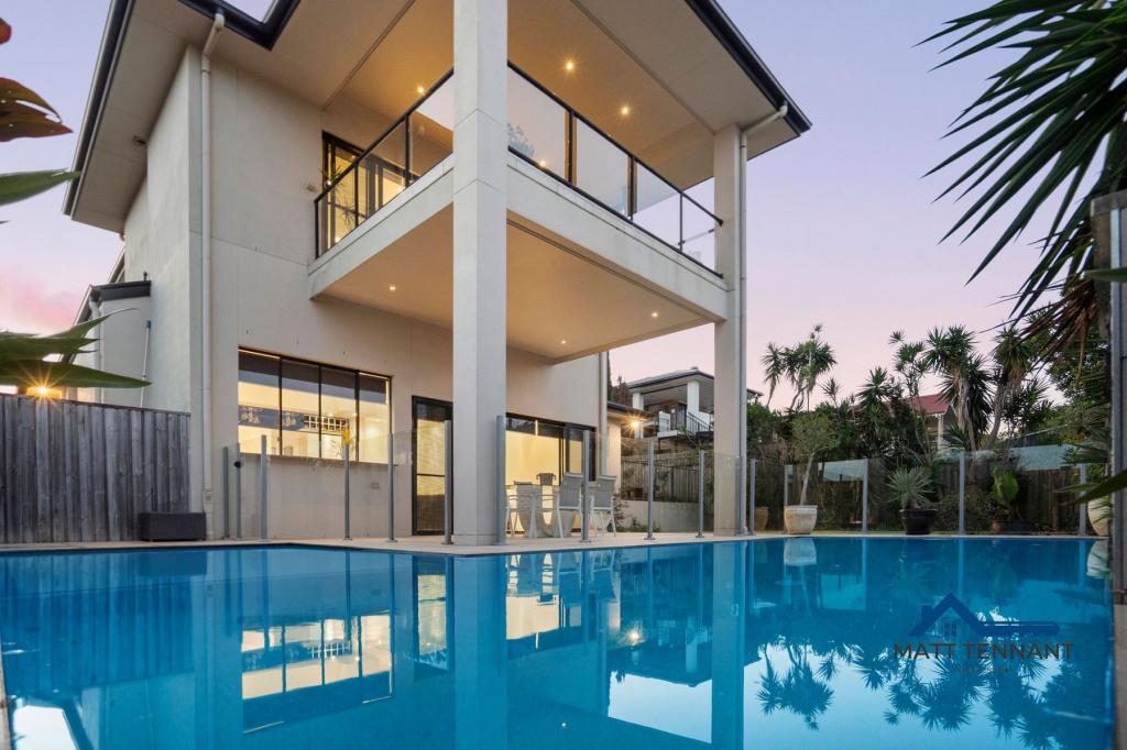 2 Bribie Cl, Redland Bay, QLD 4165
