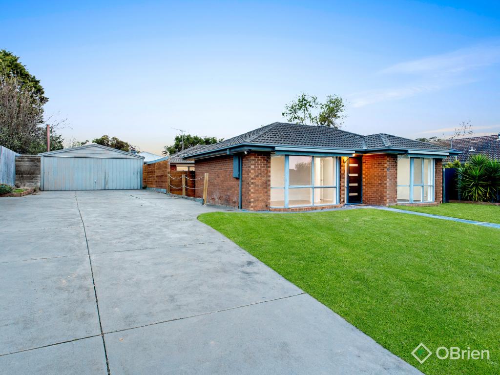 8 FIRBANK CL, LANGWARRIN, VIC 3910