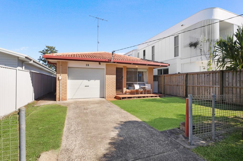 14 Chainey Ave, Miami, QLD 4220