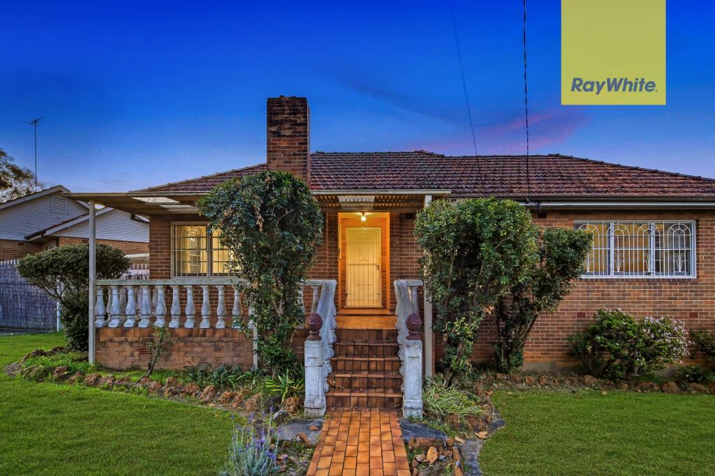 13 Gowrie Cres, Westmead, NSW 2145