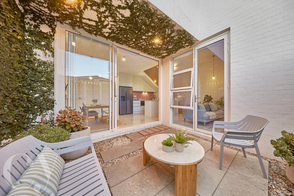 2/13 Carrington St, Palmyra, WA 6157